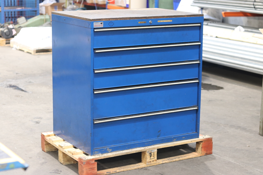 Used tool storage cabinet